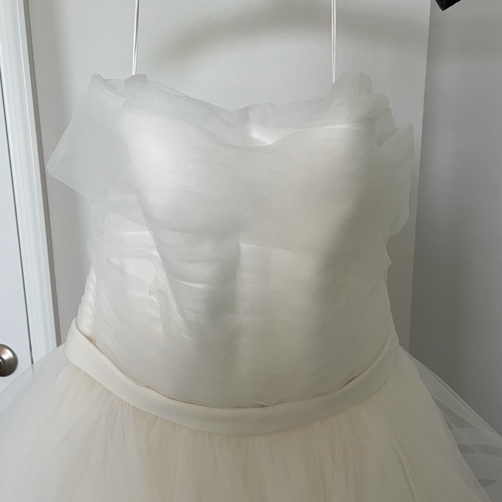 Reem Acra “I’m Romantic” bridal gown - Picture 6 of 6